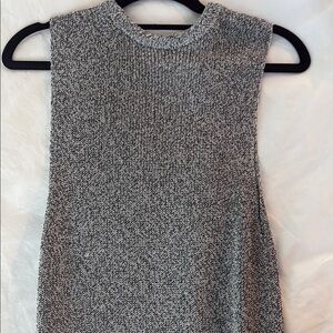 Aritzia / Wilfred Gray Sleeveless Knit top
